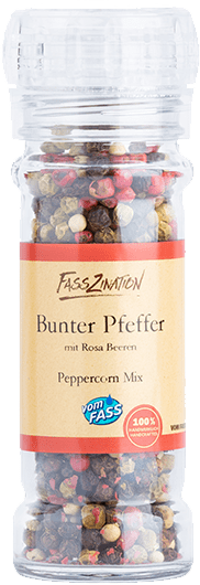 Bunter Pfeffer mit Rosa Beeren in der Mühle